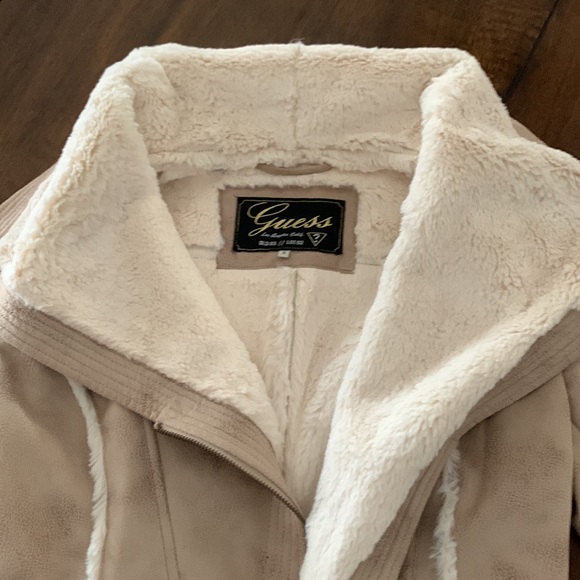 Guess Stylish Coat. - Picture 3 of 3
